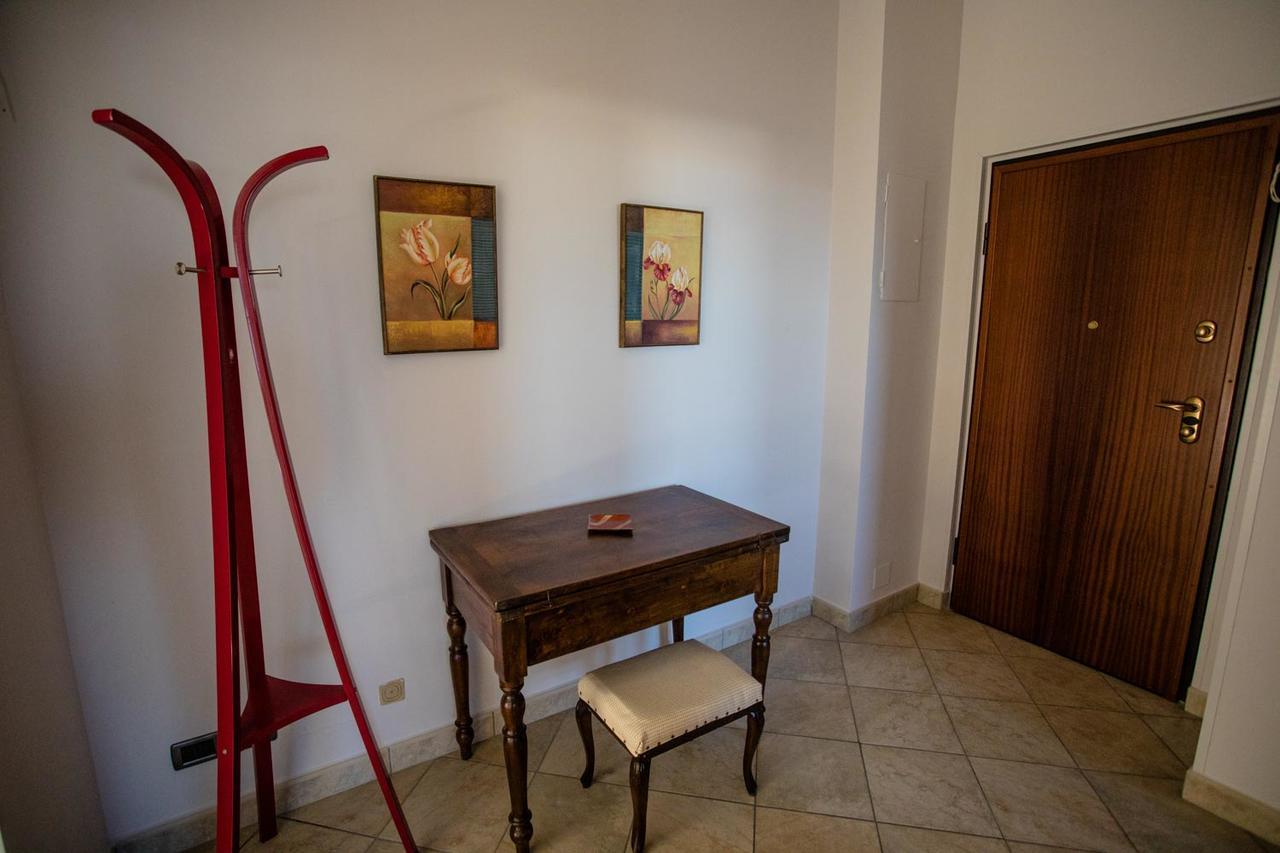 Terrazza Di Pinerolo Apartment Bagian luar foto